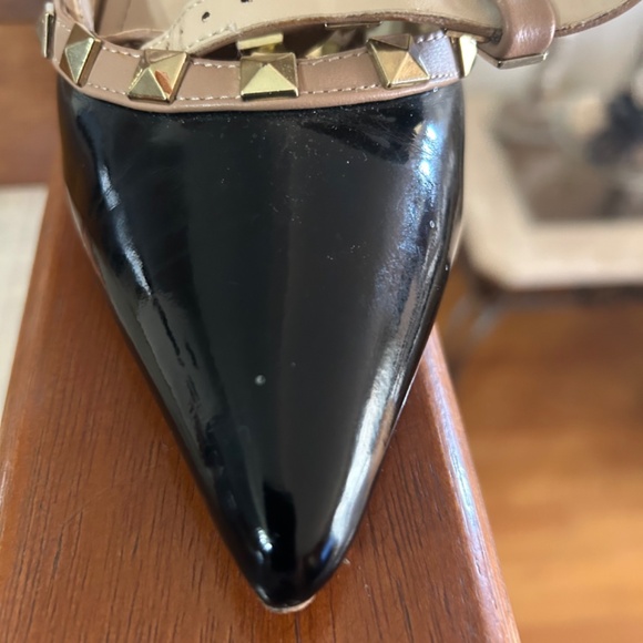 BCBGeneration pumps with decals (black and beige) - Picture 5 of 6